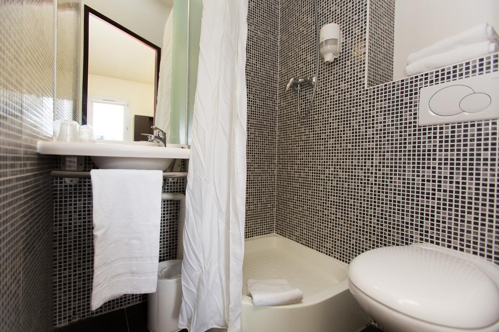 Hotel Akena Creil - Clermont Agnetz アニェッツ エクステリア 写真