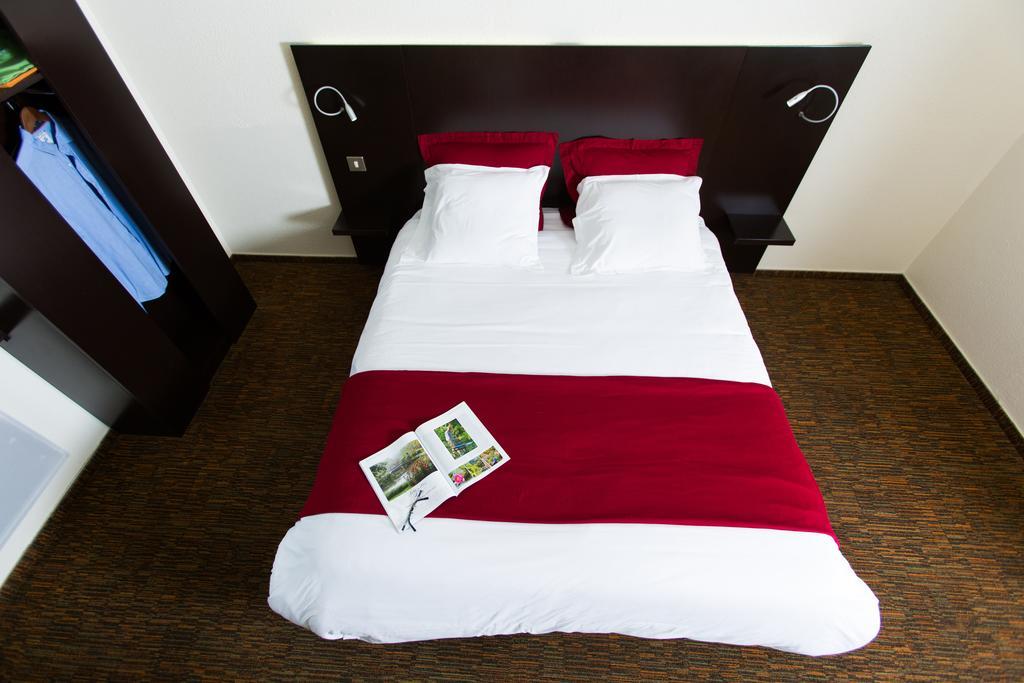 Hotel Akena Creil - Clermont Agnetz アニェッツ エクステリア 写真