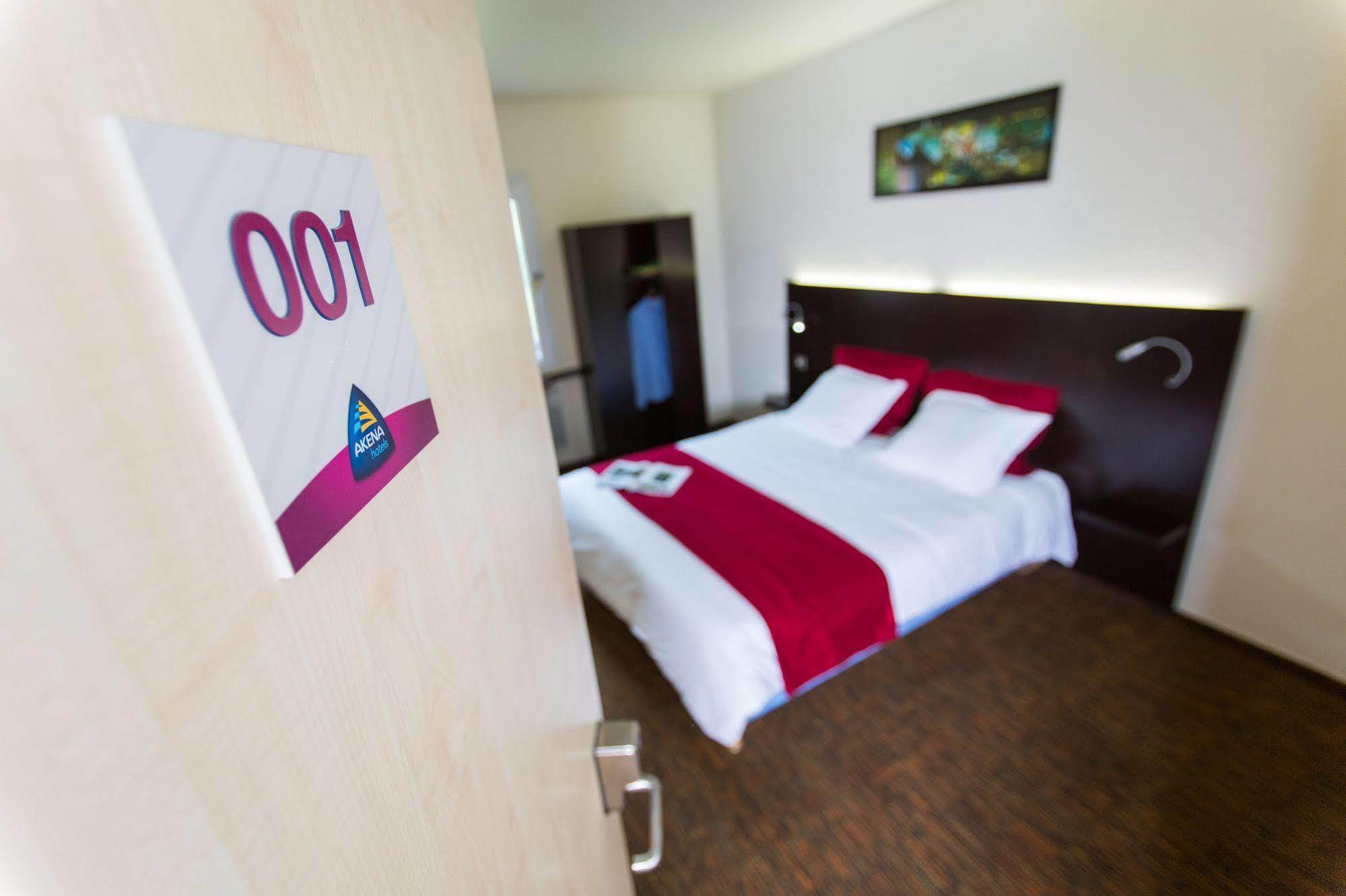 Hotel Akena Creil - Clermont Agnetz アニェッツ エクステリア 写真